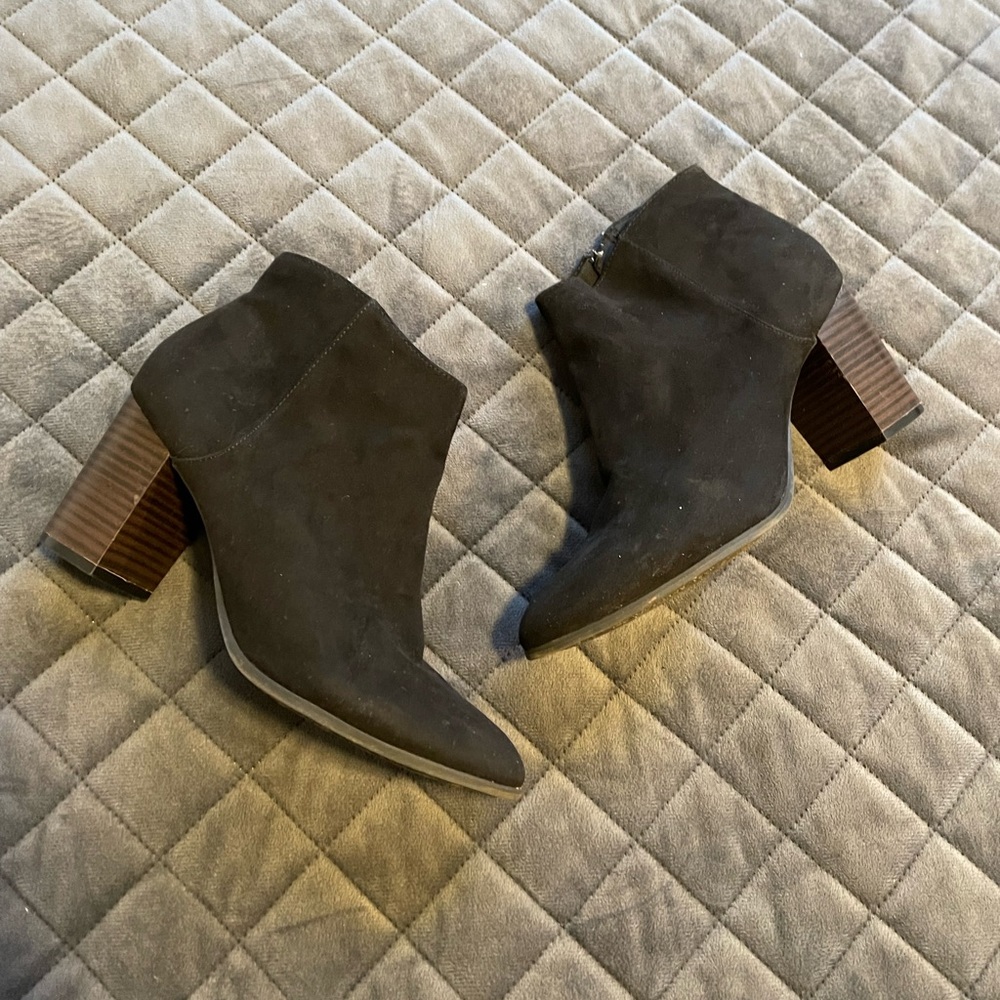 Old Navy Black Suede Booties